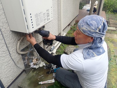 給湯器リモコン配線接続